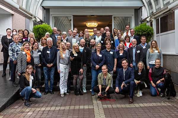 Symposium02.jpg